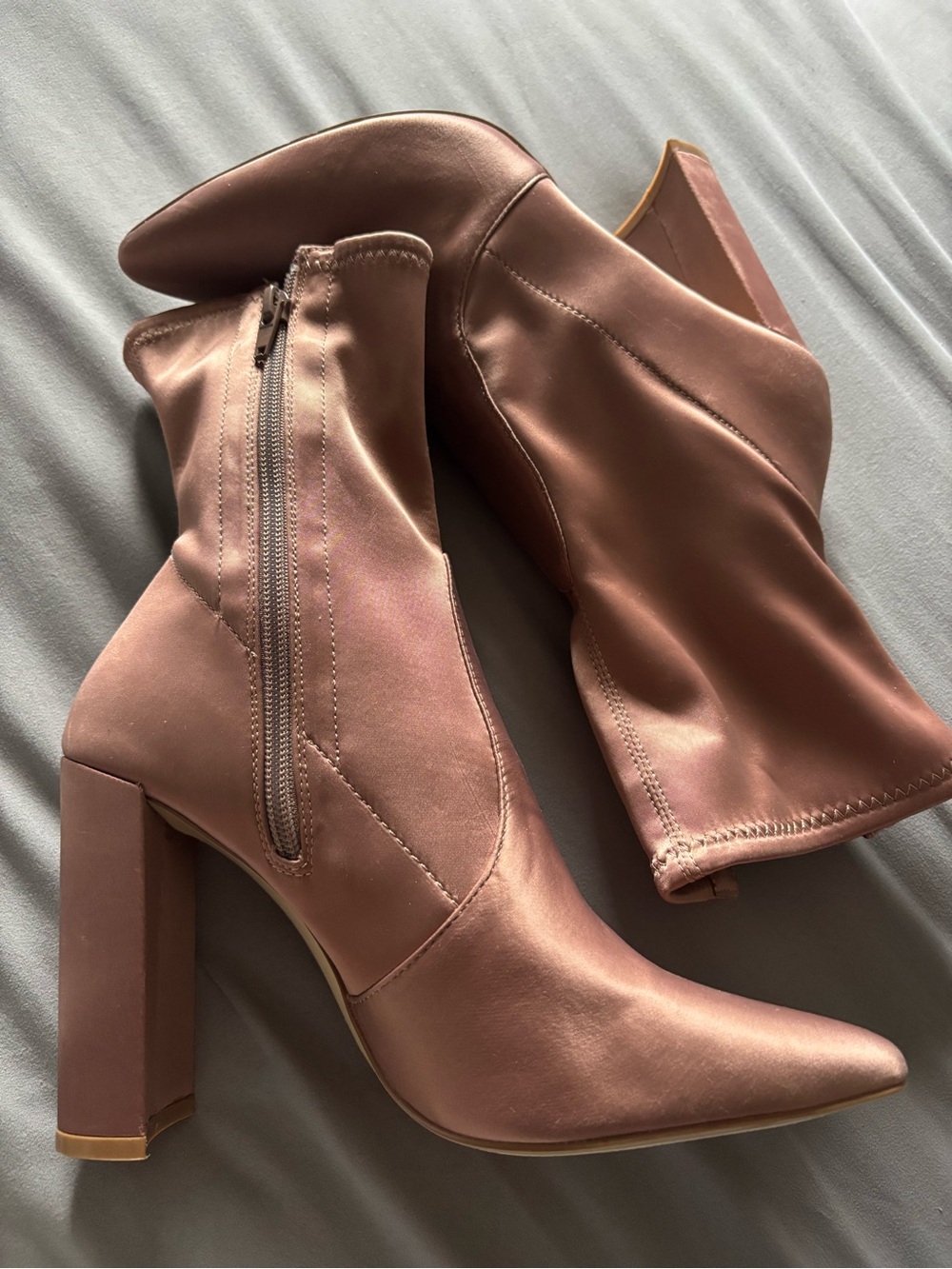 Steve Madden Mauve Brown Block Heel Ankle Boots with Side Zip